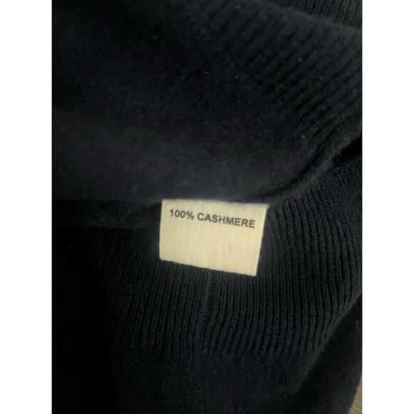 Lingua Franca Cashmere Navy Top with Multicolored Pocket - Large - Picture 4 of 4